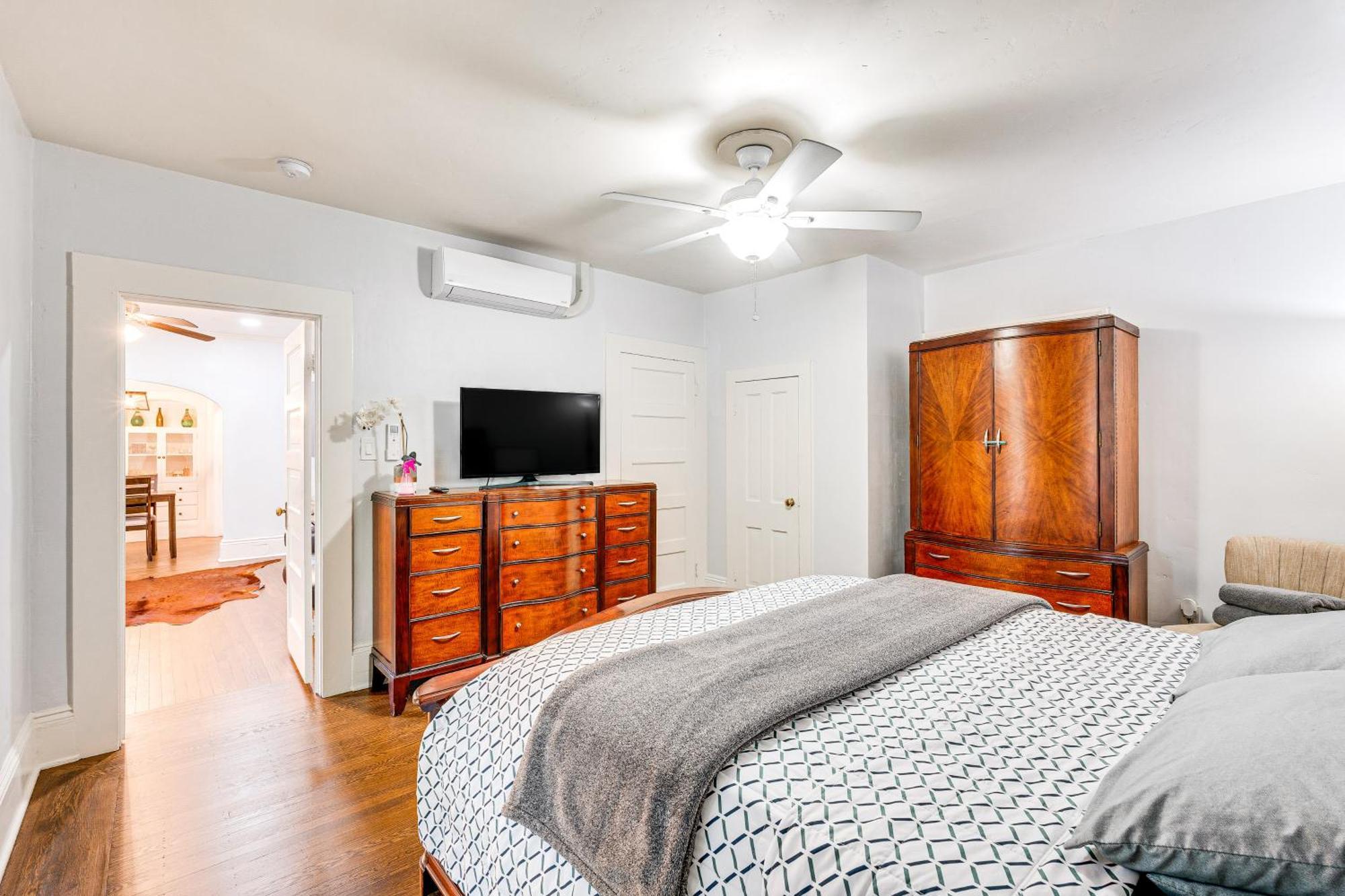 Bright Woodland Apartment Walk To Main Street المظهر الخارجي الصورة